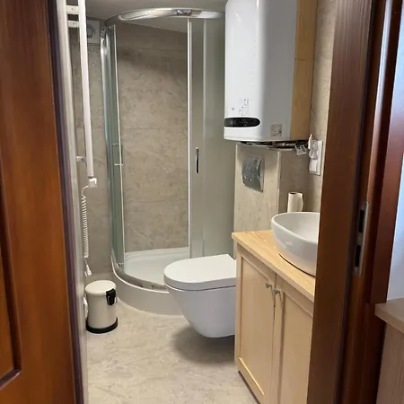 Beautiful 1 Bedroom Among Fields Zdynia